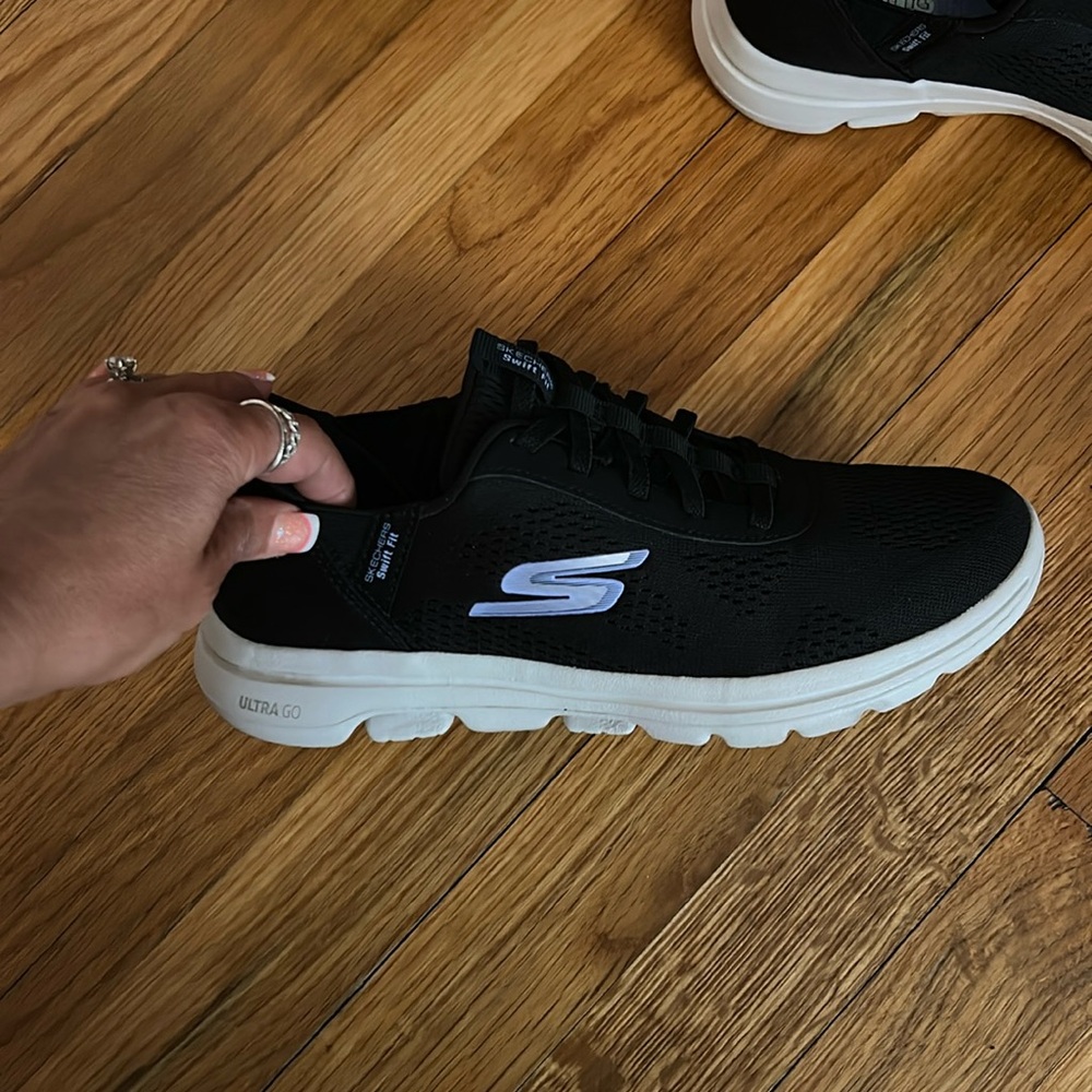 Womens Sketcher Sneakers
